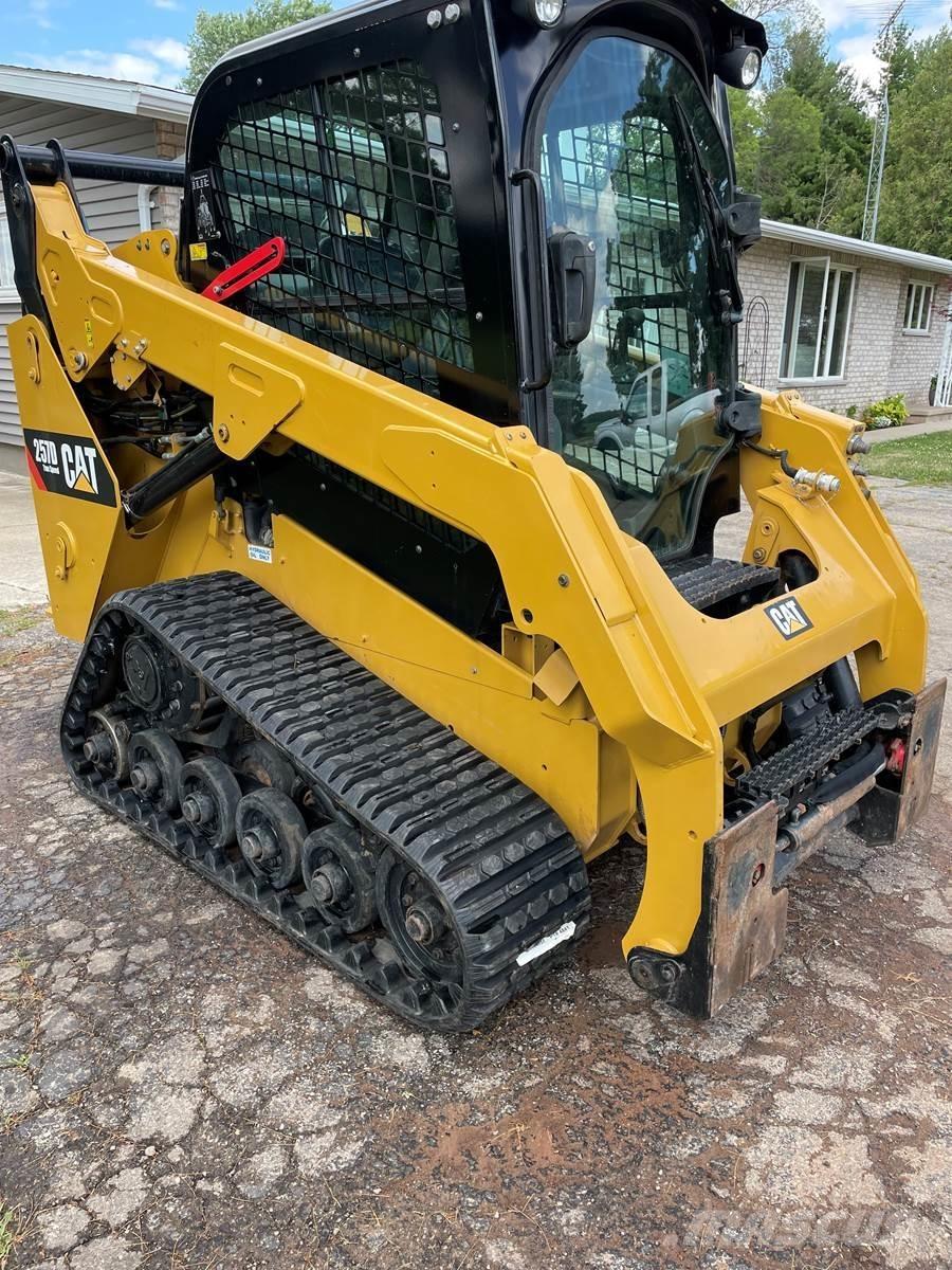 CAT 257D Міні-навантажувачі