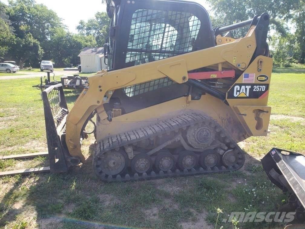 CAT 257D Міні-навантажувачі