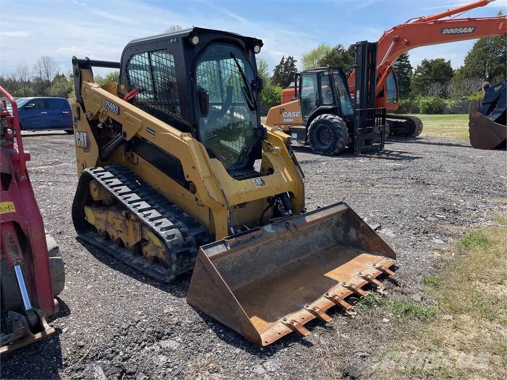 CAT 259D3 Міні-навантажувачі