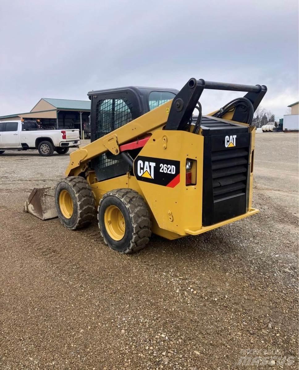 CAT 262D Міні-навантажувачі