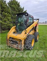 CAT 262D3 Міні-навантажувачі
