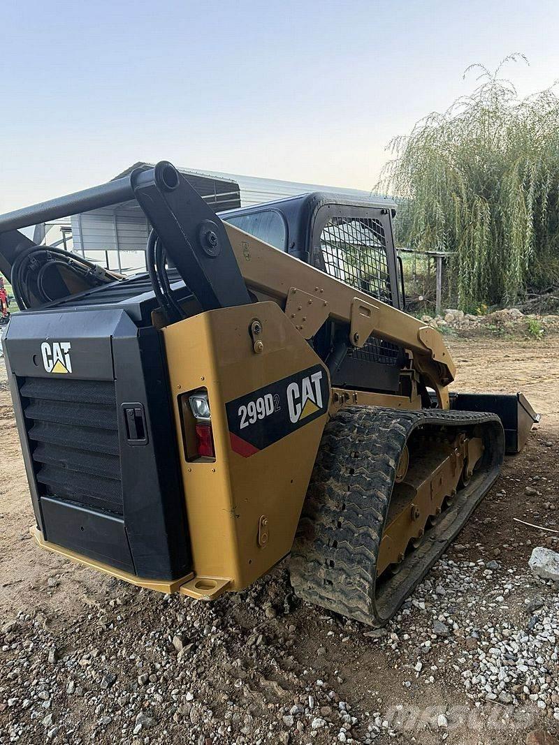 CAT 299D Міні-навантажувачі