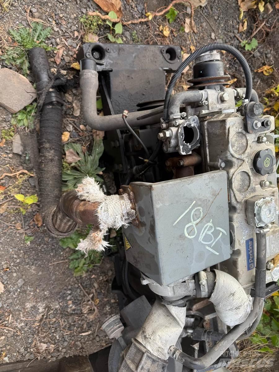 CAT 3024 Двигуни