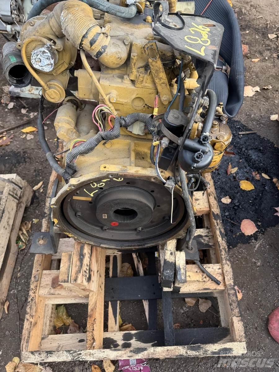 CAT 3024 Двигуни