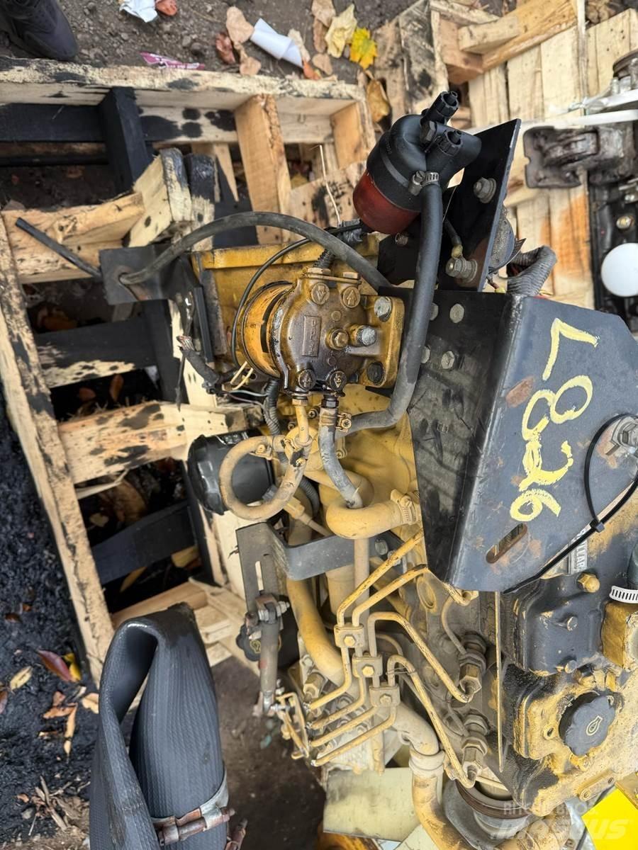 CAT 3024 Двигуни