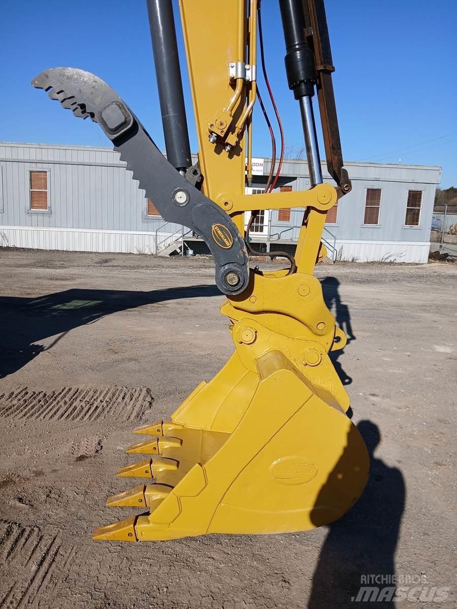 CAT 313FL Гусеничні екскаватори