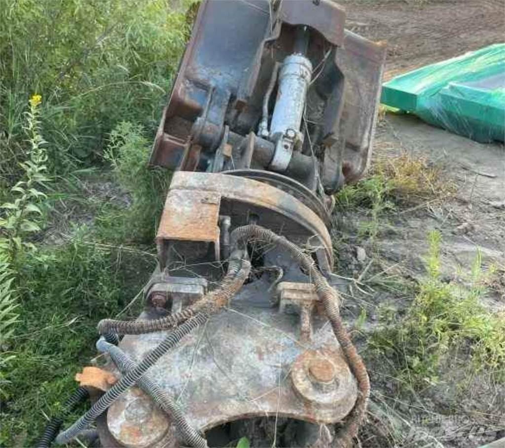 CAT 315CL Гусеничні екскаватори