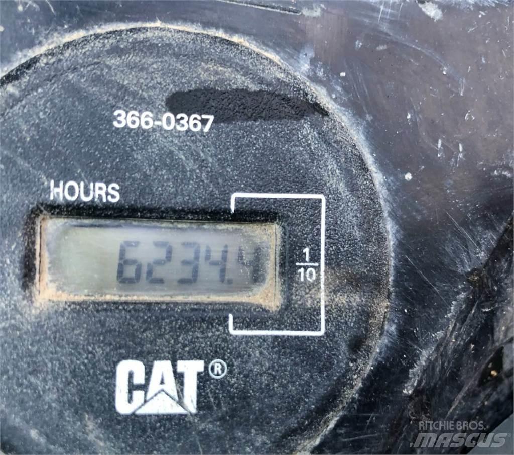 CAT 315FL Гусеничні екскаватори