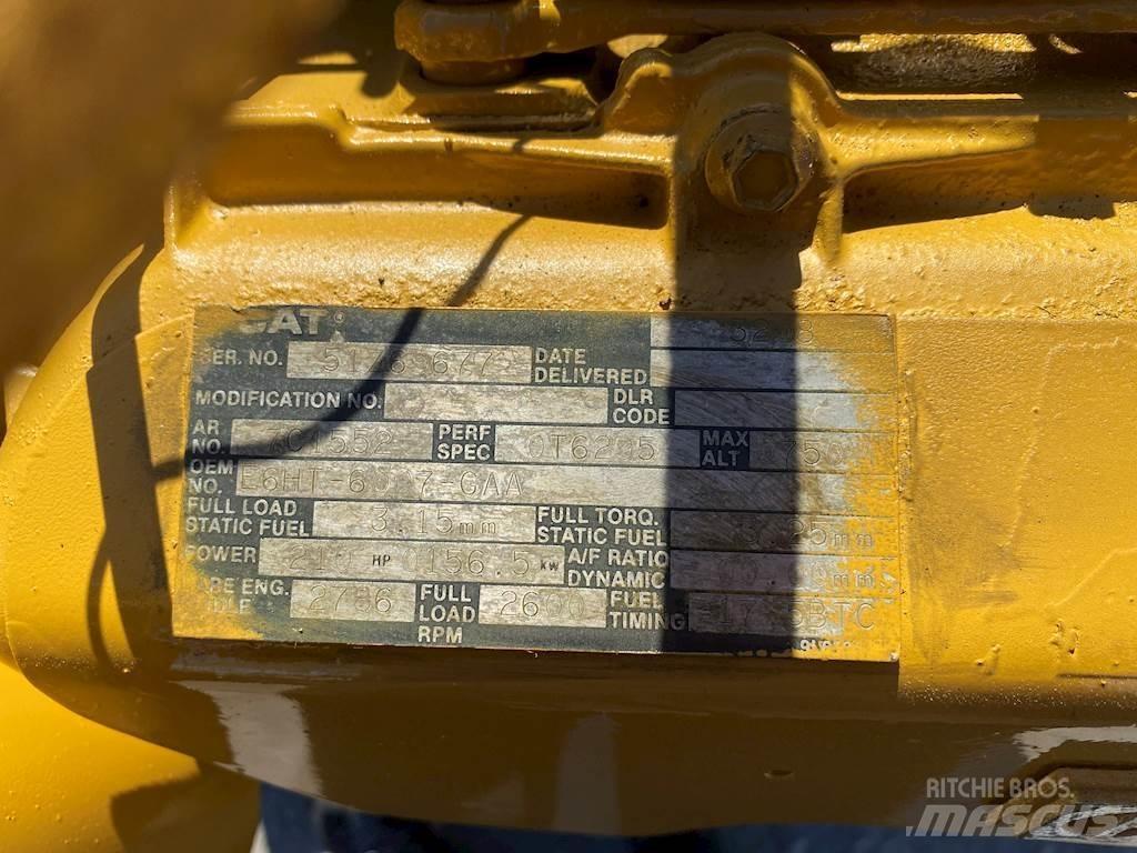 CAT 3208 Двигуни