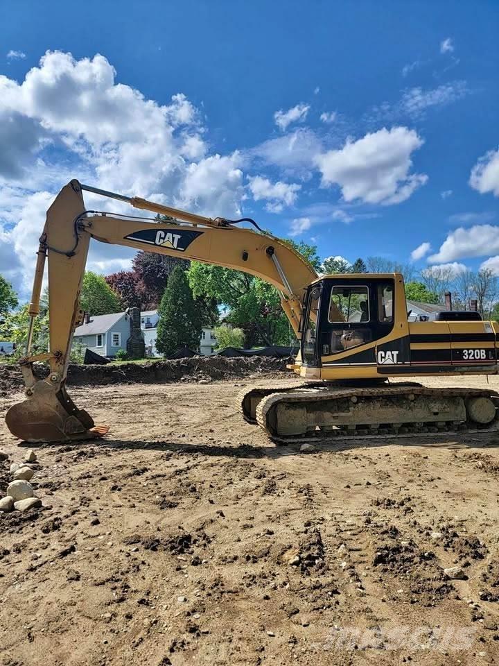 CAT 320BL Гусеничні екскаватори