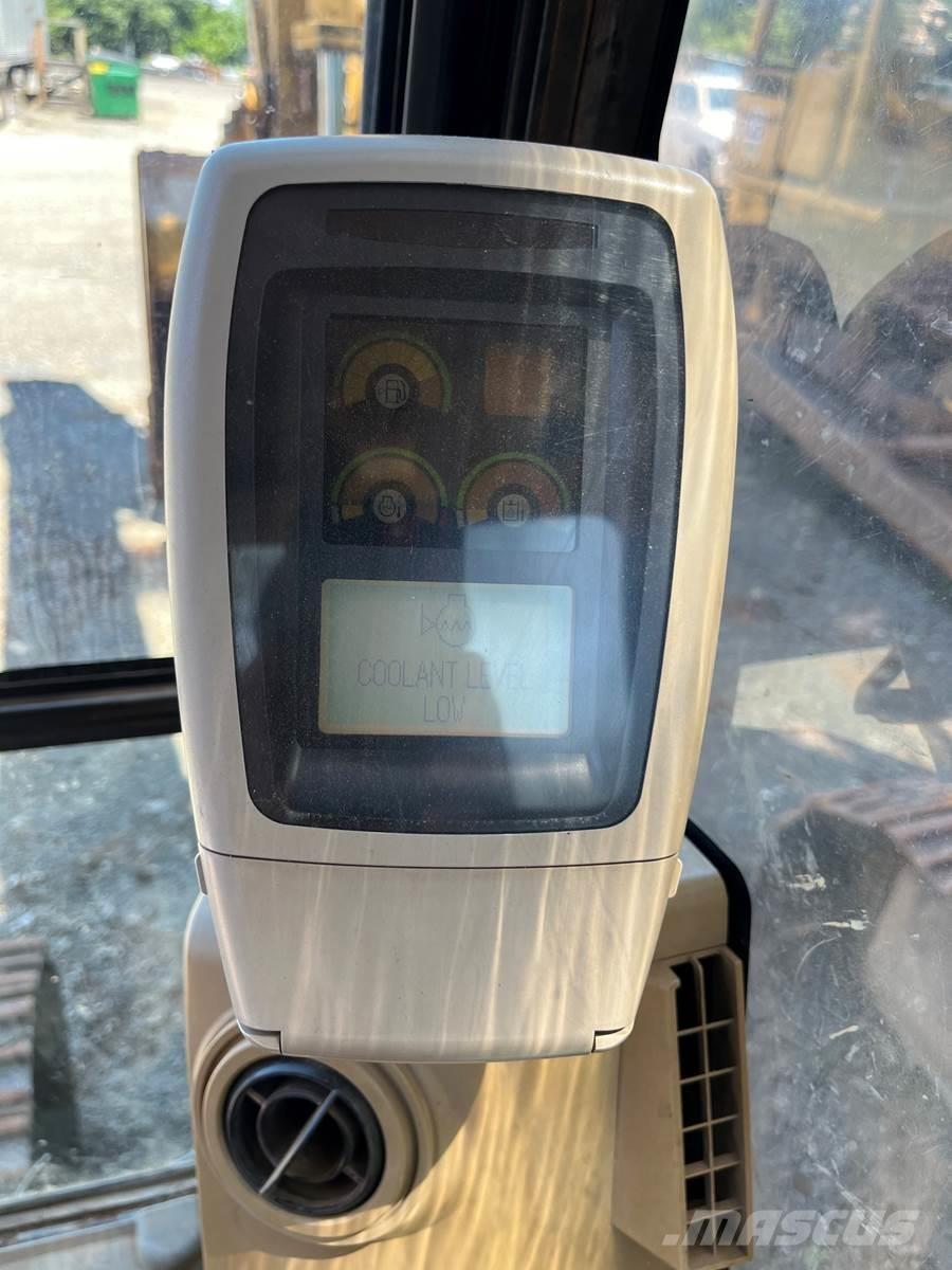 CAT 320CL Гусеничні екскаватори