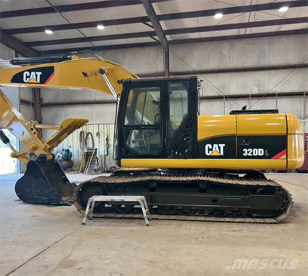 CAT 320DL Гусеничні екскаватори