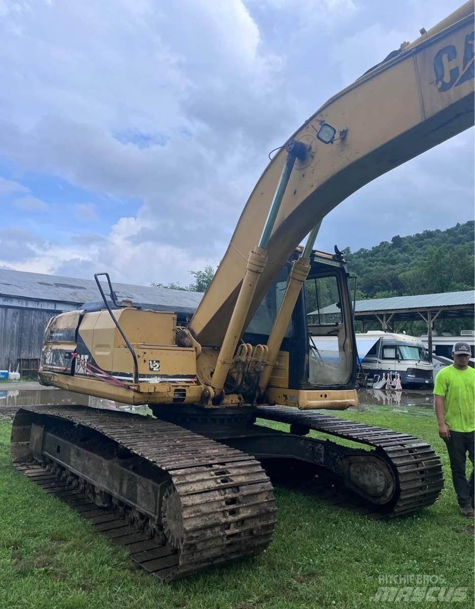 CAT 320L Гусеничні екскаватори