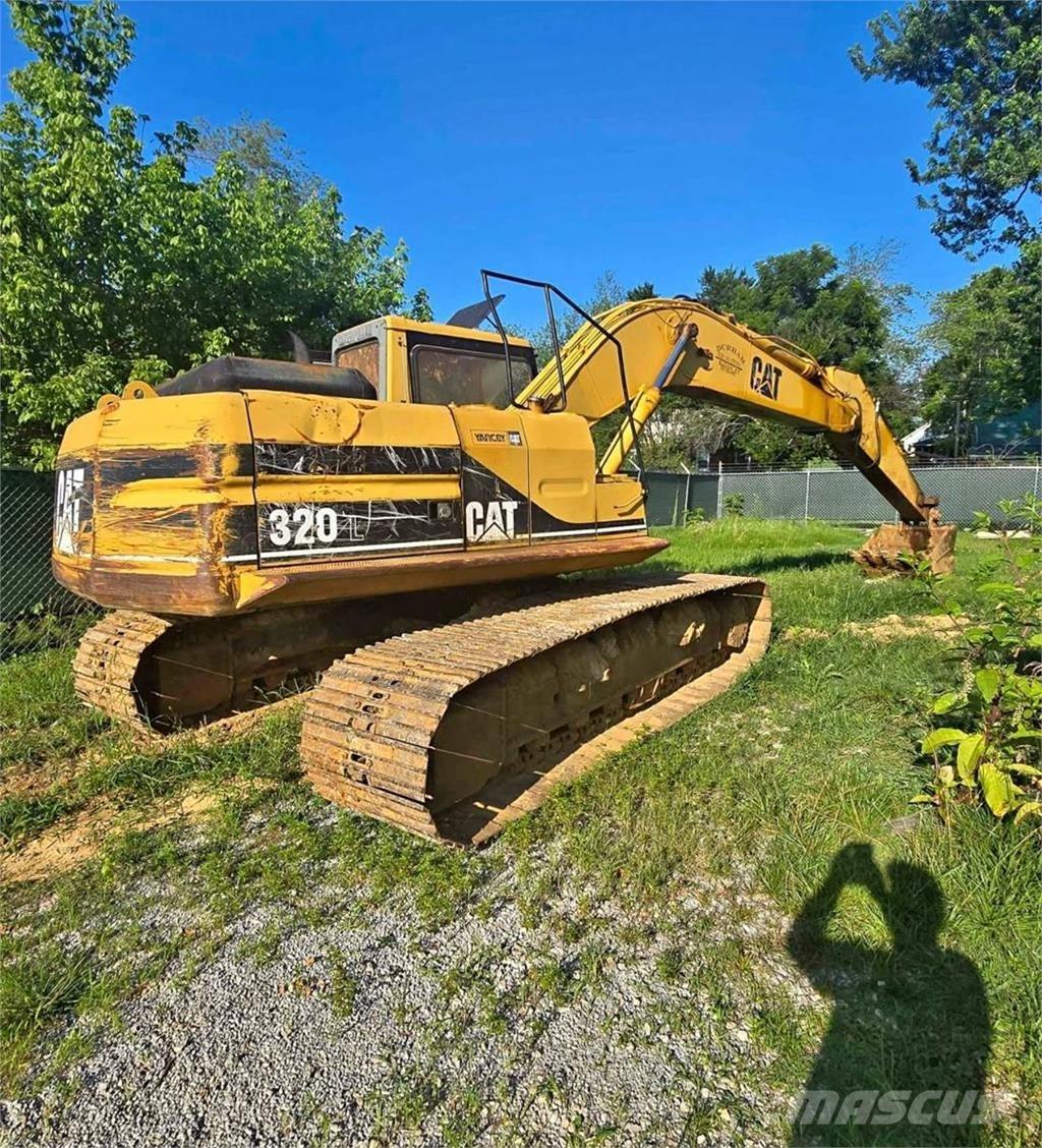 CAT 320L Гусеничні екскаватори