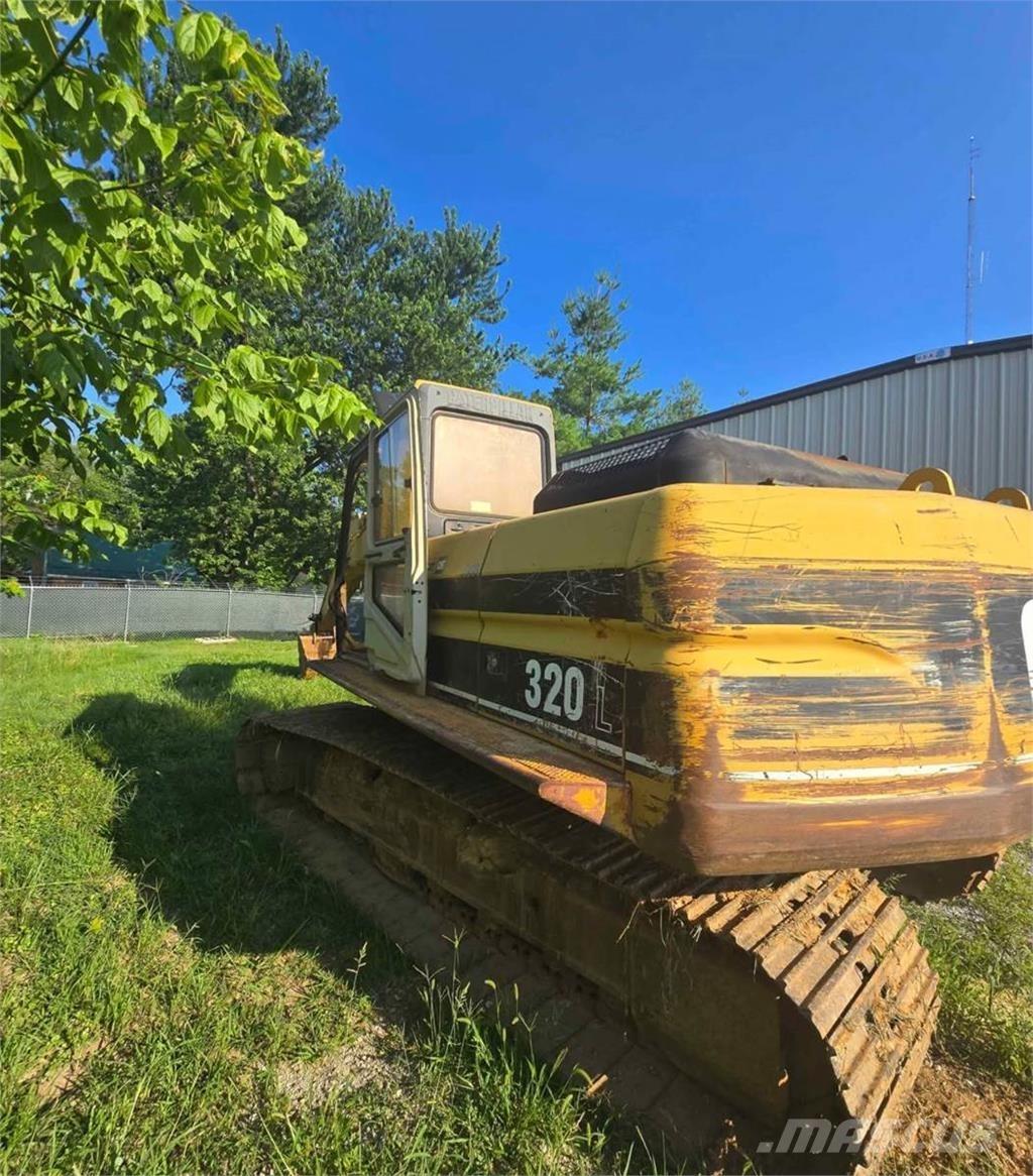 CAT 320L Гусеничні екскаватори