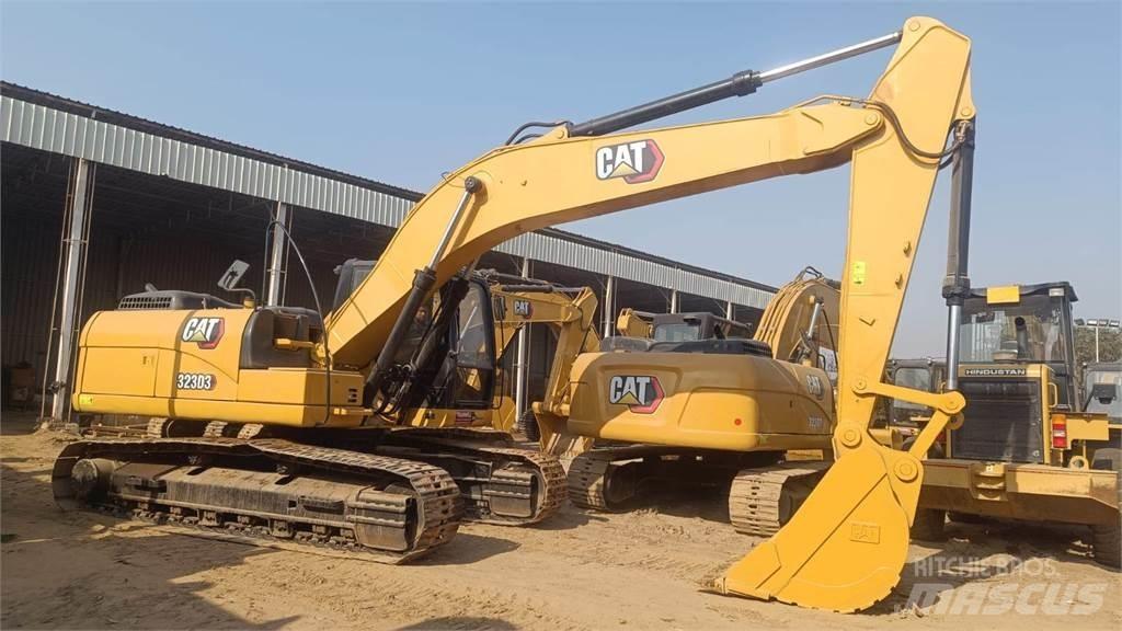 CAT 323D3 Гусеничні екскаватори