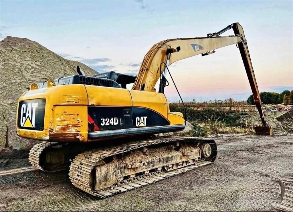 CAT 324DL Гусеничні екскаватори