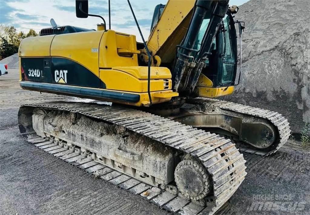 CAT 324DL Гусеничні екскаватори
