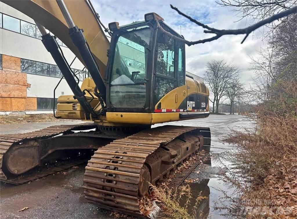CAT 325DL Гусеничні екскаватори