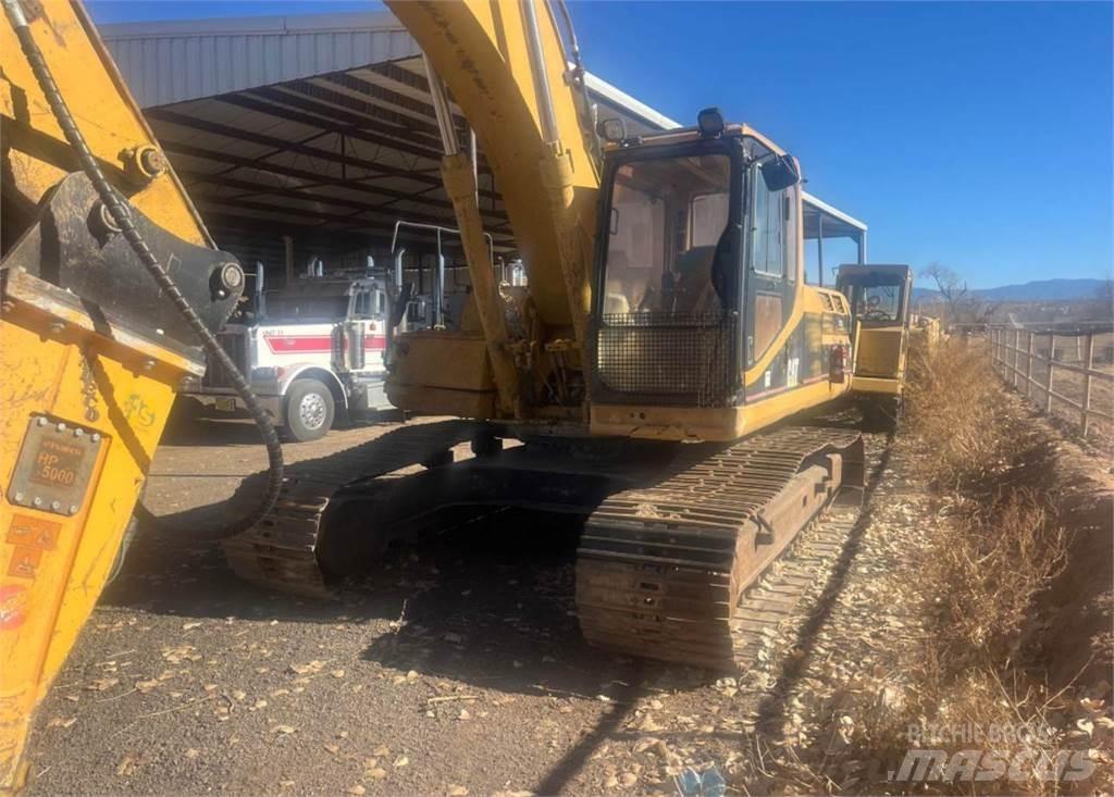 CAT 325L Гусеничні екскаватори