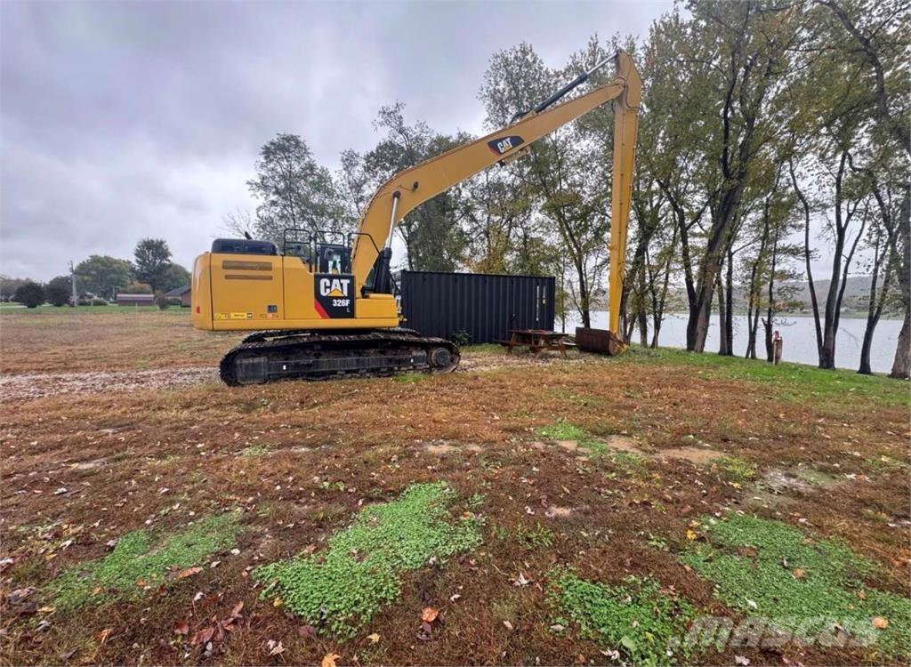 CAT 326F Екскаватори з великим вилітом