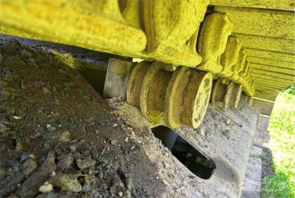 CAT 330CL Гусеничні екскаватори