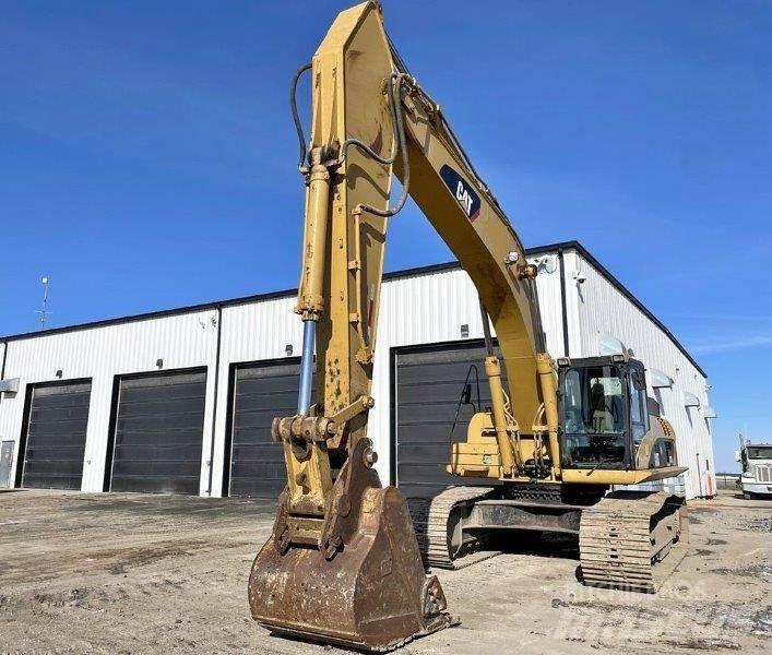 CAT 330D Гусеничні екскаватори