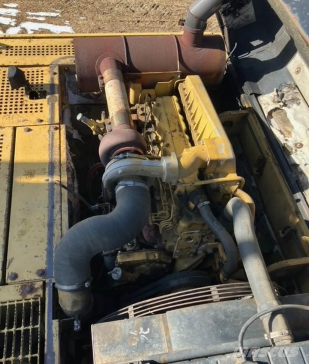 CAT 330L Гусеничні екскаватори