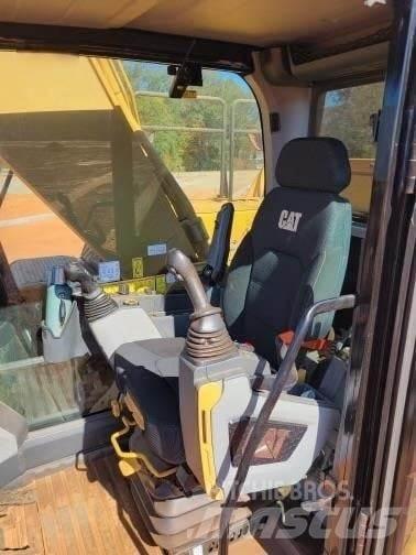 CAT 340 Гусеничні екскаватори