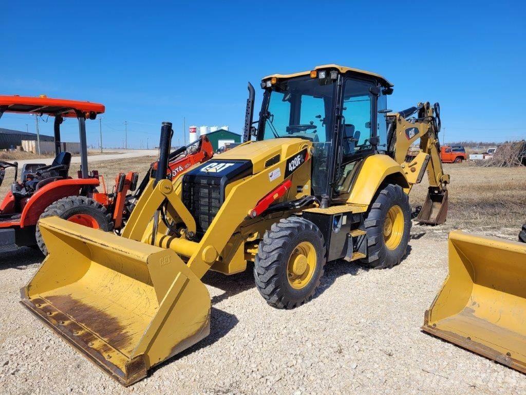 CAT 420F2 Екскаватори-навантажувачі