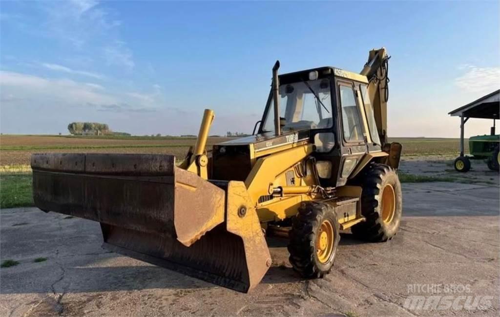CAT 426B Екскаватори-навантажувачі