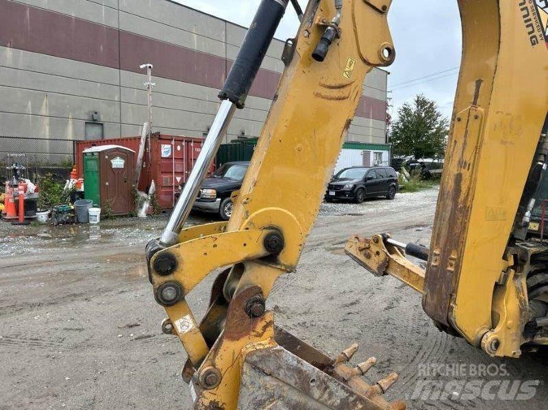 CAT 430F2 Екскаватори-навантажувачі