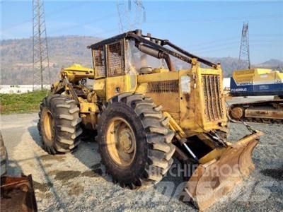 CAT 518 Трельовочні трактора