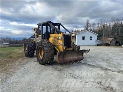 CAT 518C Трельовочні трактора