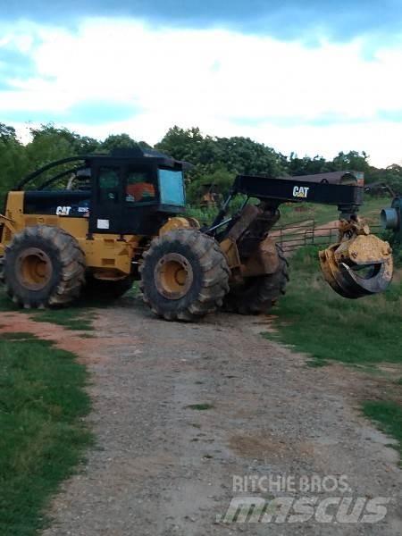CAT 525C Трельовочні трактора