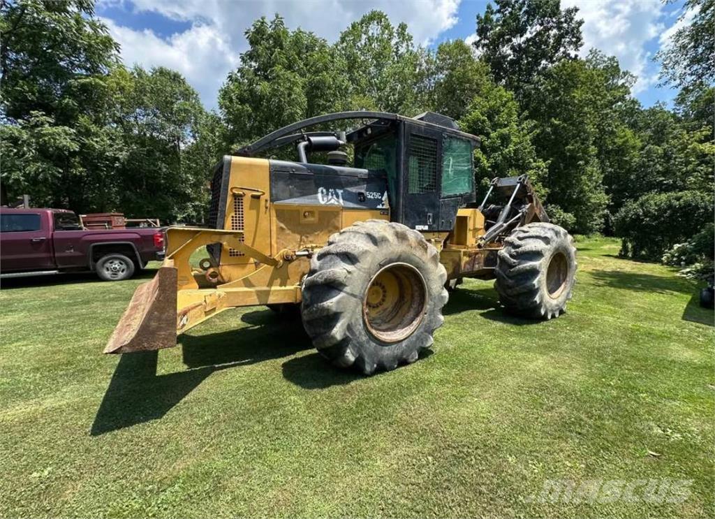 CAT 525C Трельовочні трактора