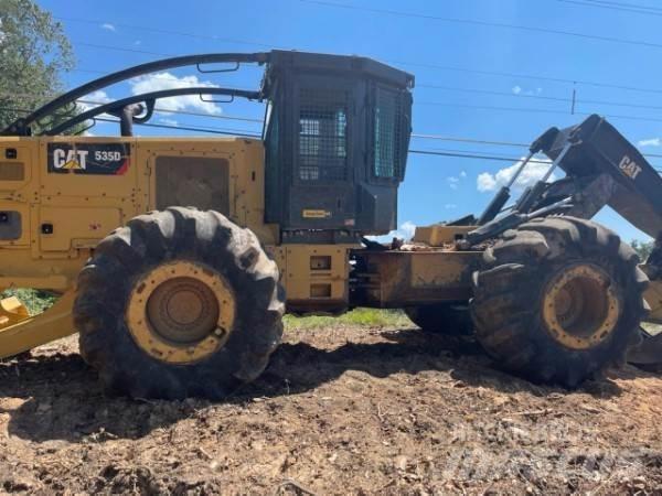 CAT 525D Трельовочні трактора