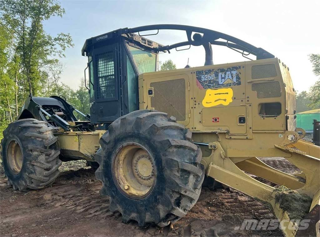 CAT 525D Трельовочні трактора