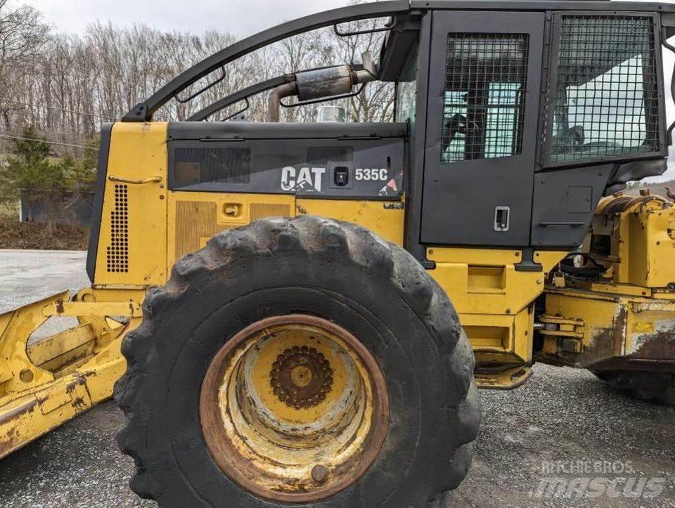 CAT 535C Трельовочні трактора