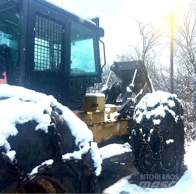 CAT 545C Трельовочні трактора