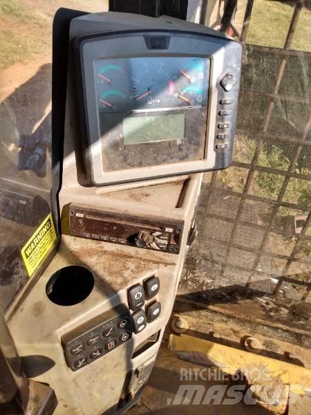 CAT 559C Лісонавантажувачі