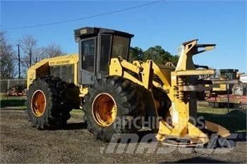 CAT 573 Валочно-пакетувальні машини