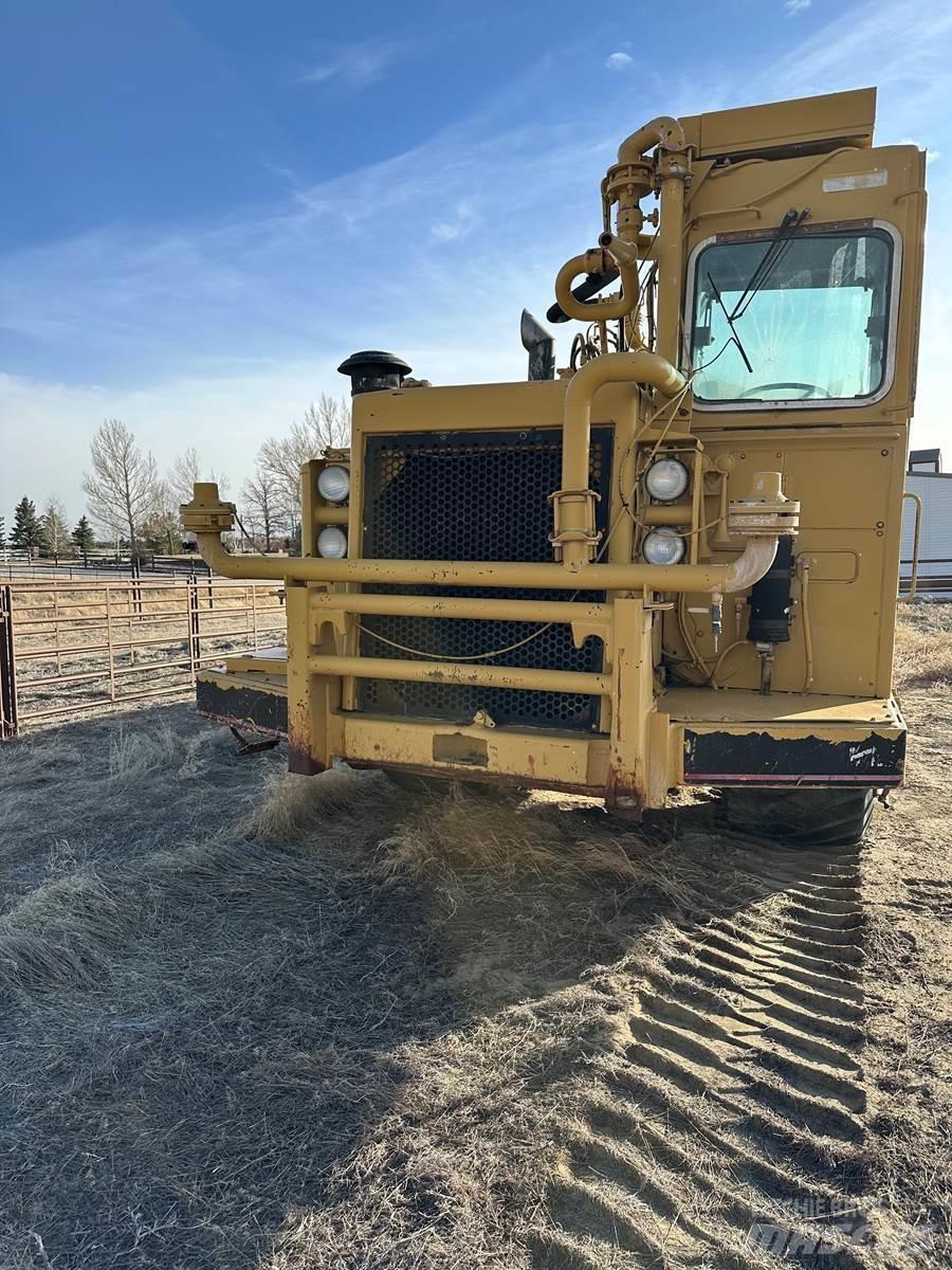CAT 621B Поливальні машини