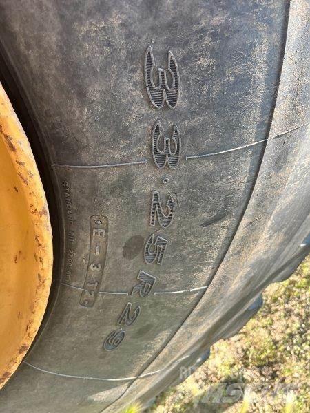CAT 621E Скрепери
