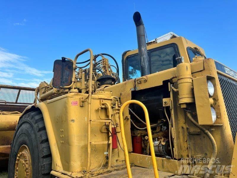 CAT 621E Скрепери
