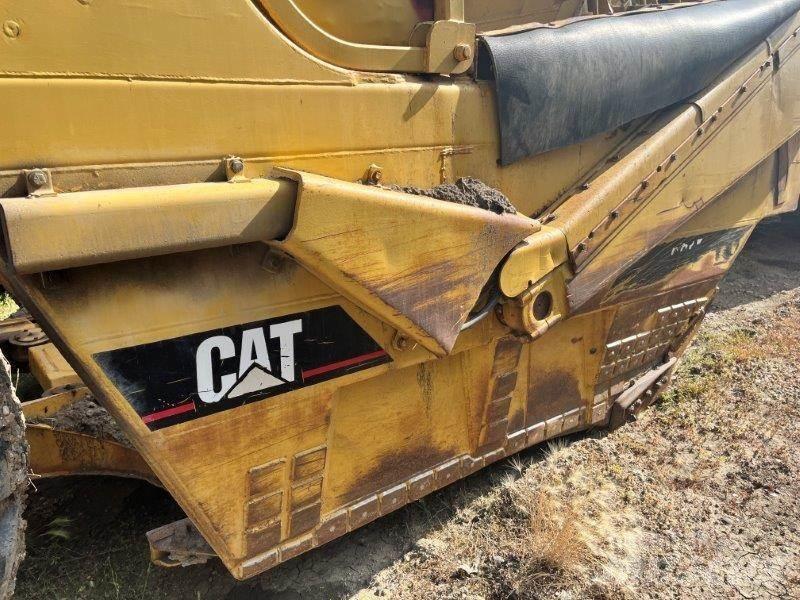 CAT 621E Скрепери