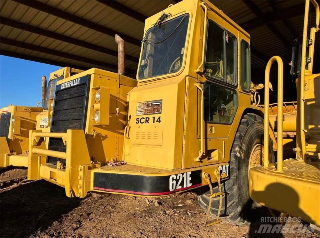 CAT 621E Скрепери