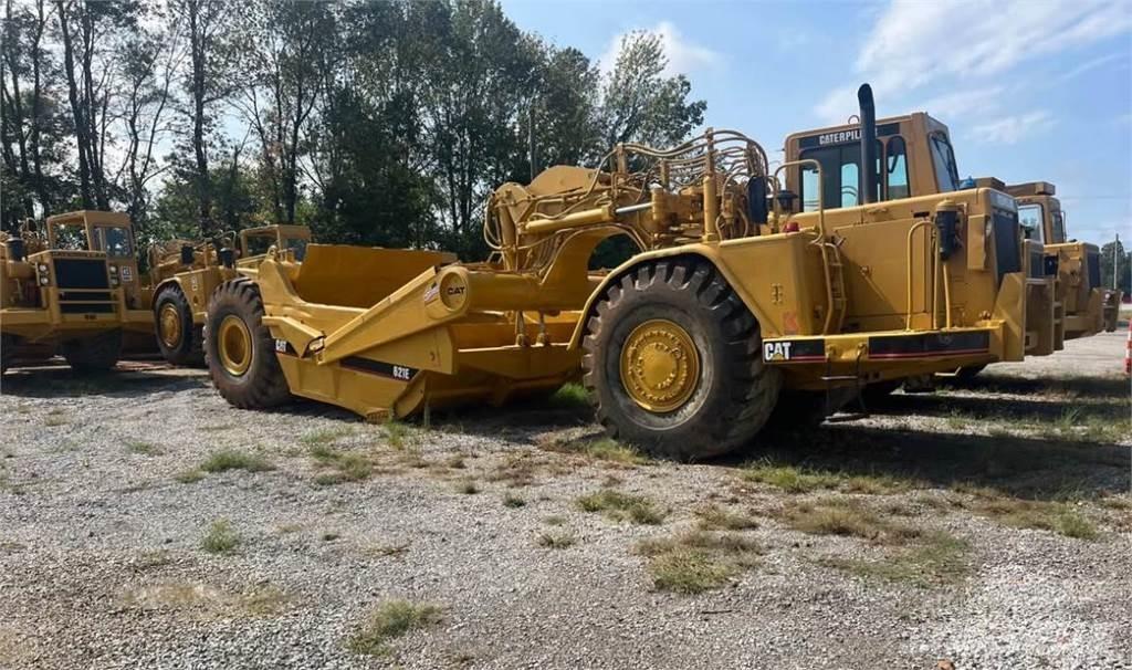 CAT 621E Скрепери