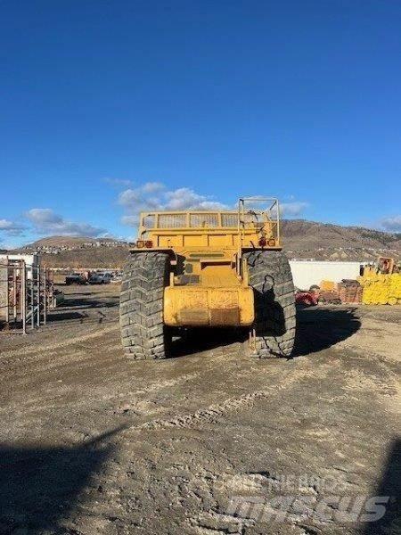 CAT 621G Скрепери