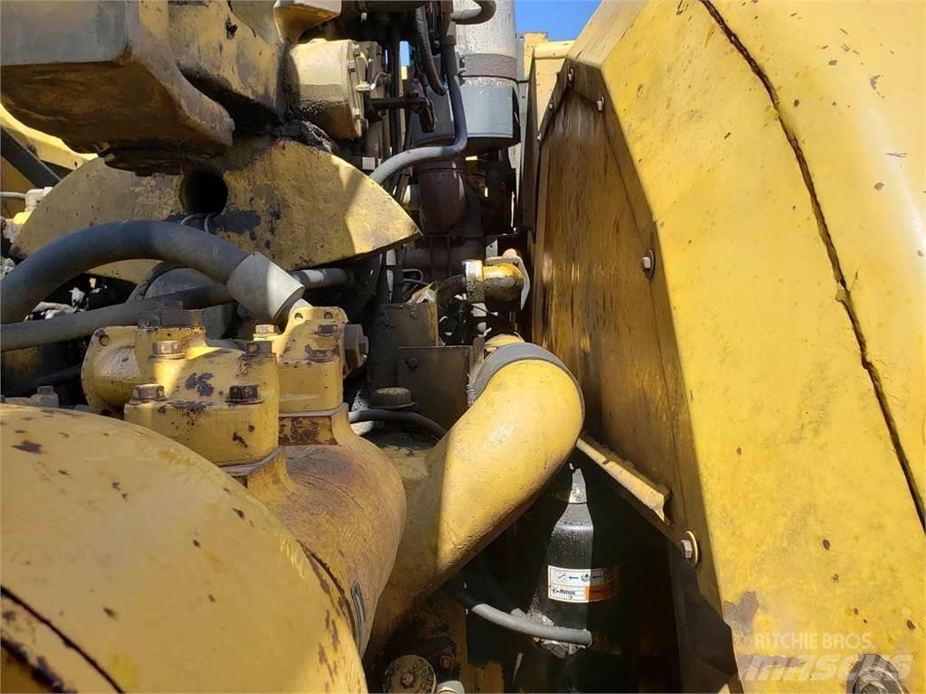 CAT 631D Скрепери